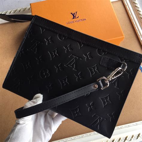 wristlet wallet louis vuitton|louis vuitton wallet women price.